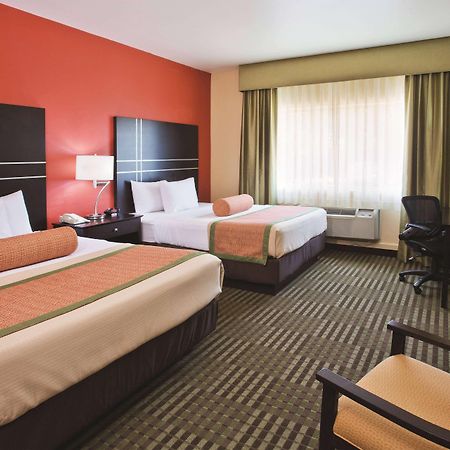 La Quinta By Wyndham Tucson - Reid Park Hotel Exterior photo