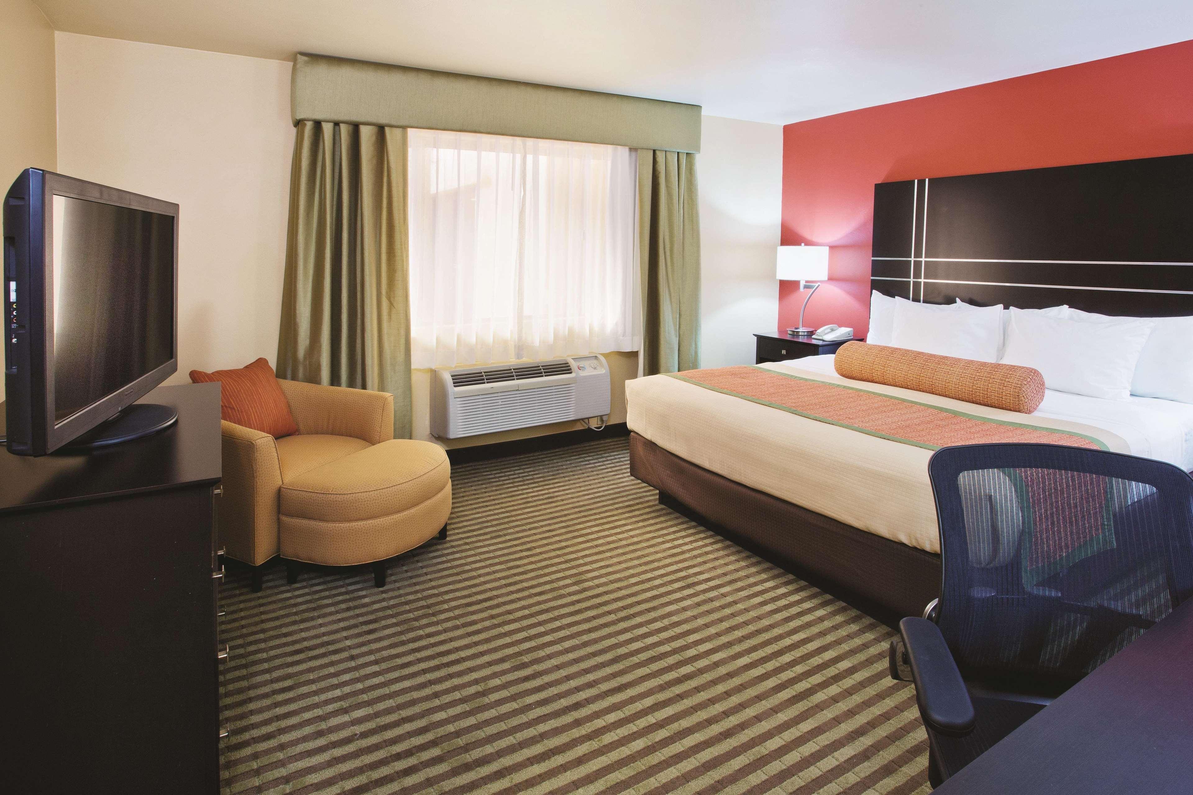 La Quinta By Wyndham Tucson - Reid Park Hotel Exterior photo
