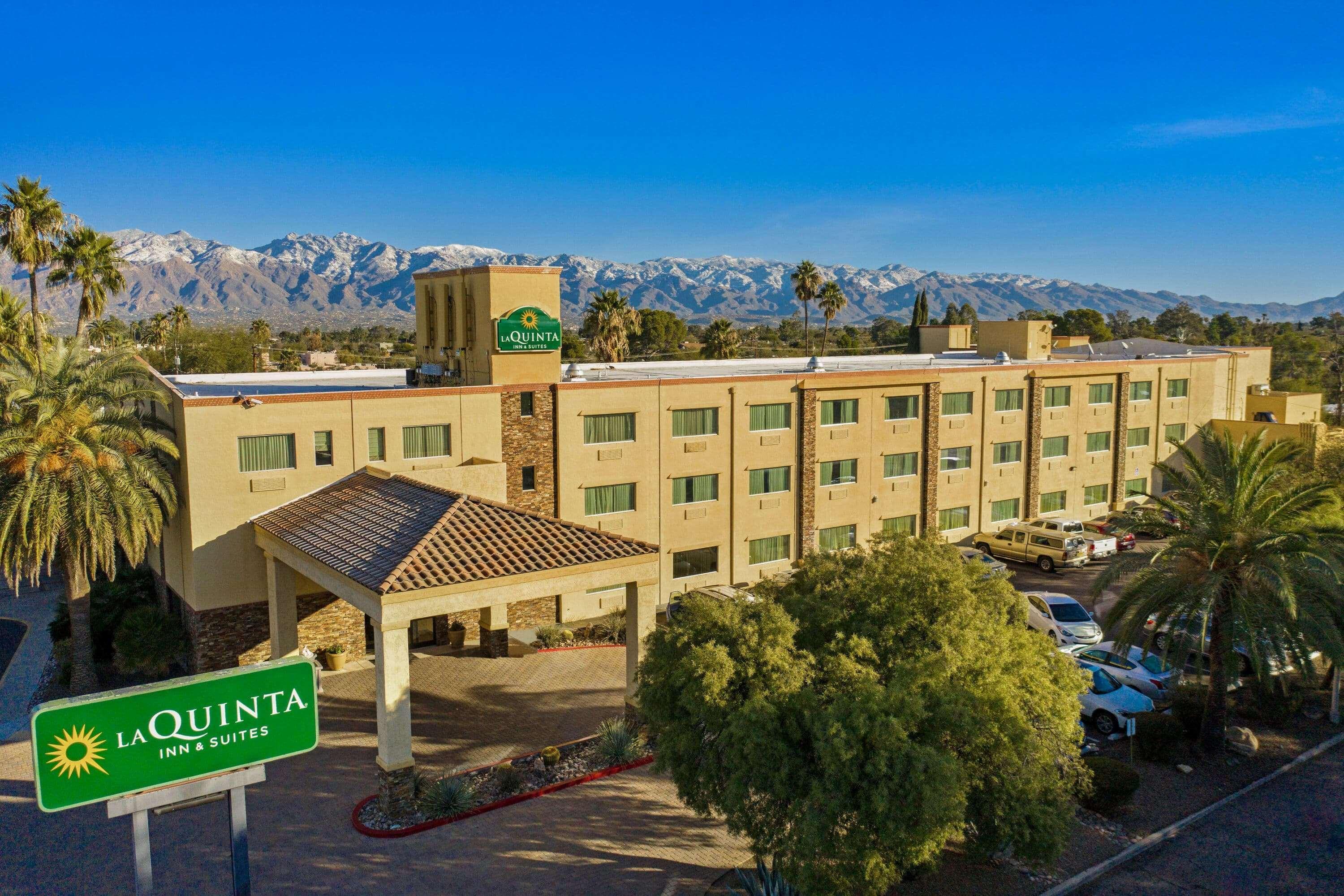La Quinta By Wyndham Tucson - Reid Park Hotel Exterior photo