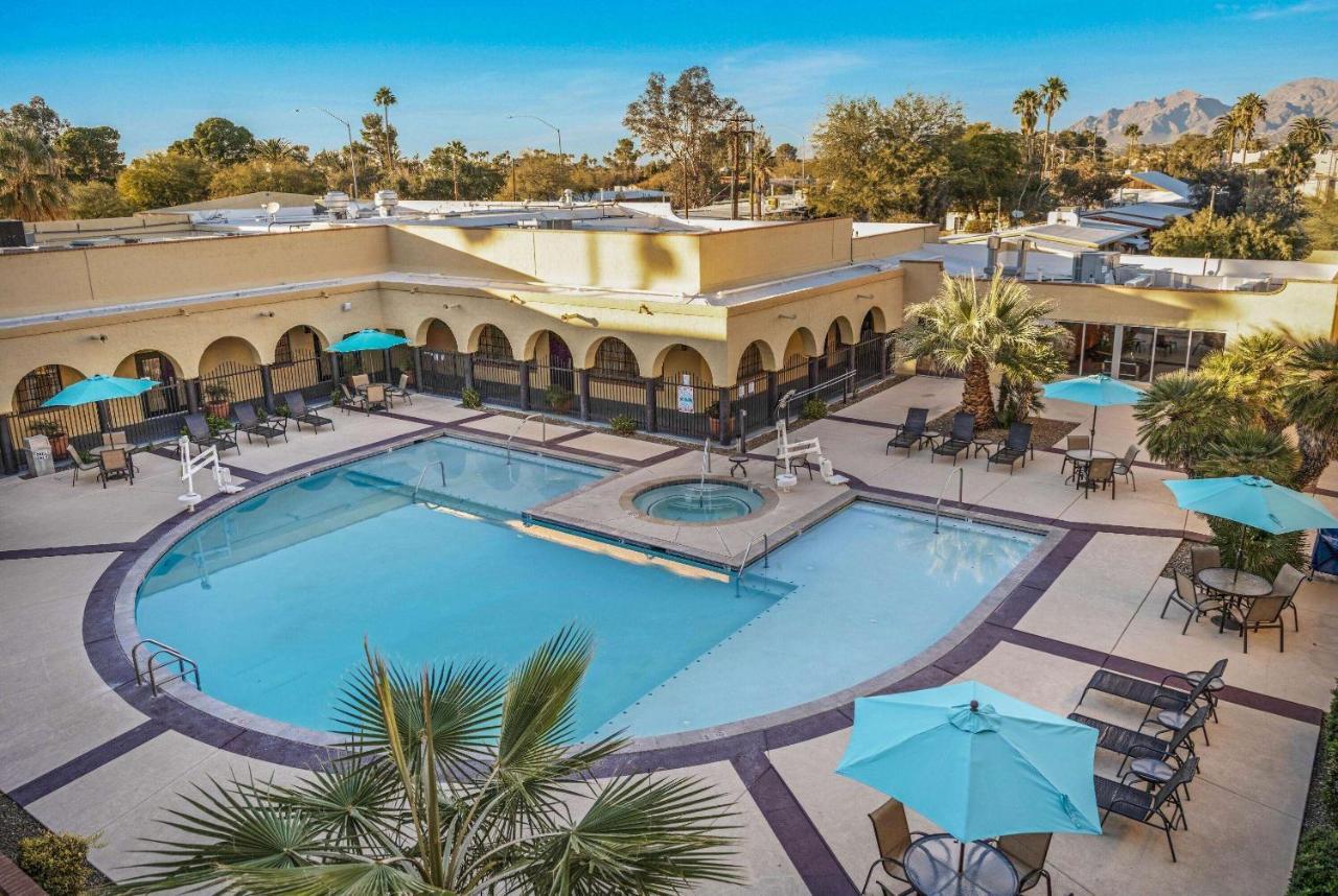 La Quinta By Wyndham Tucson - Reid Park Hotel Exterior photo