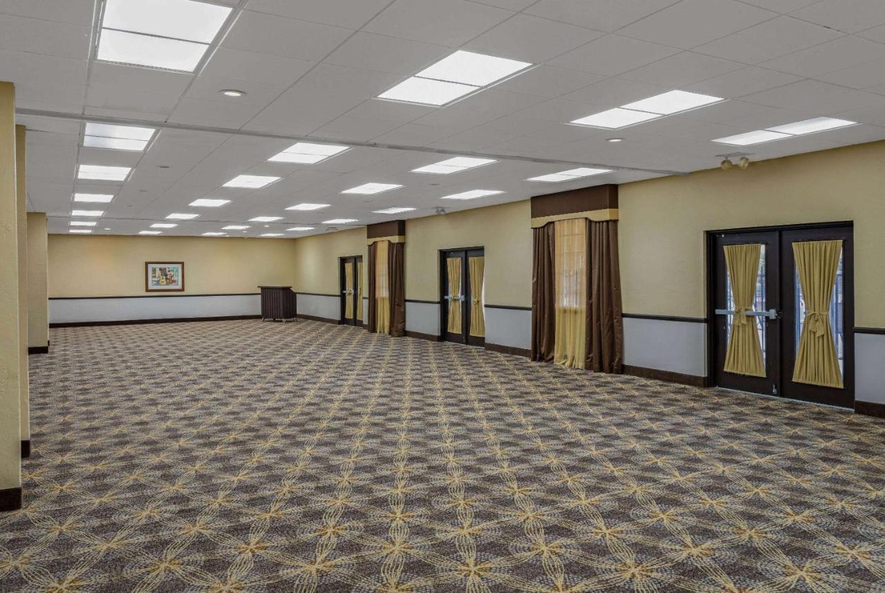 La Quinta By Wyndham Tucson - Reid Park Hotel Exterior photo