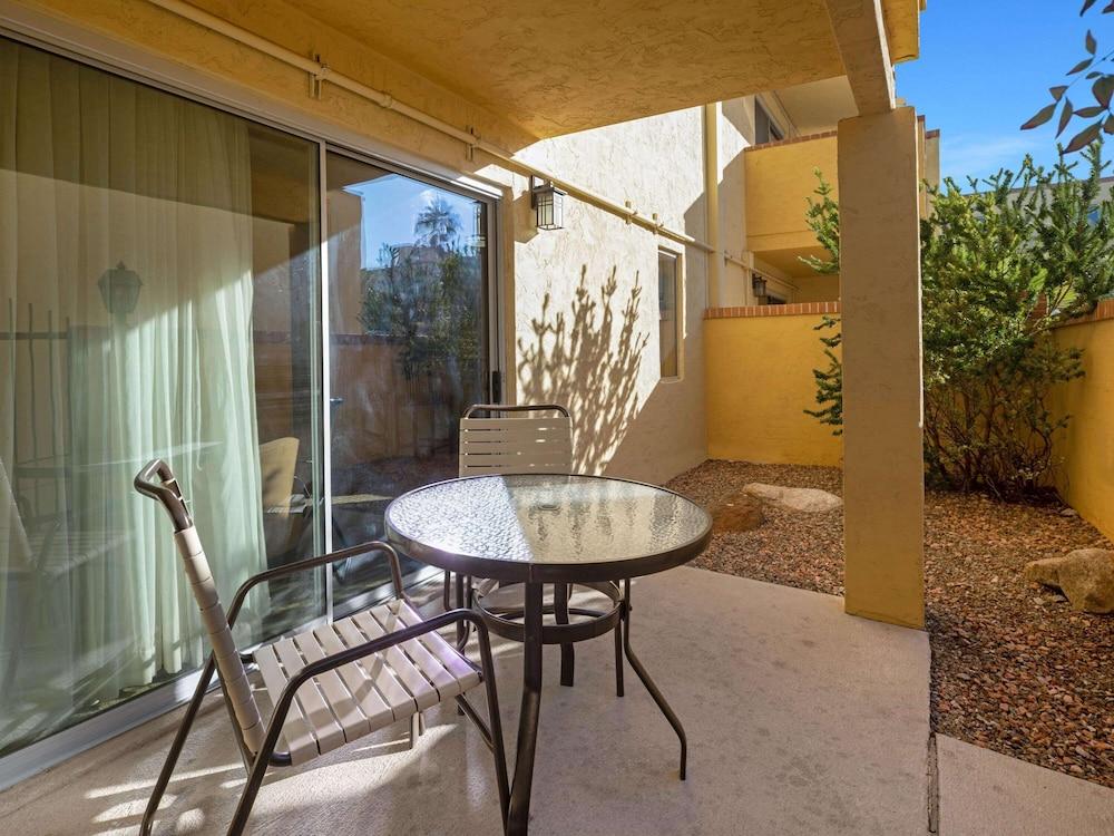 La Quinta By Wyndham Tucson - Reid Park Hotel Exterior photo